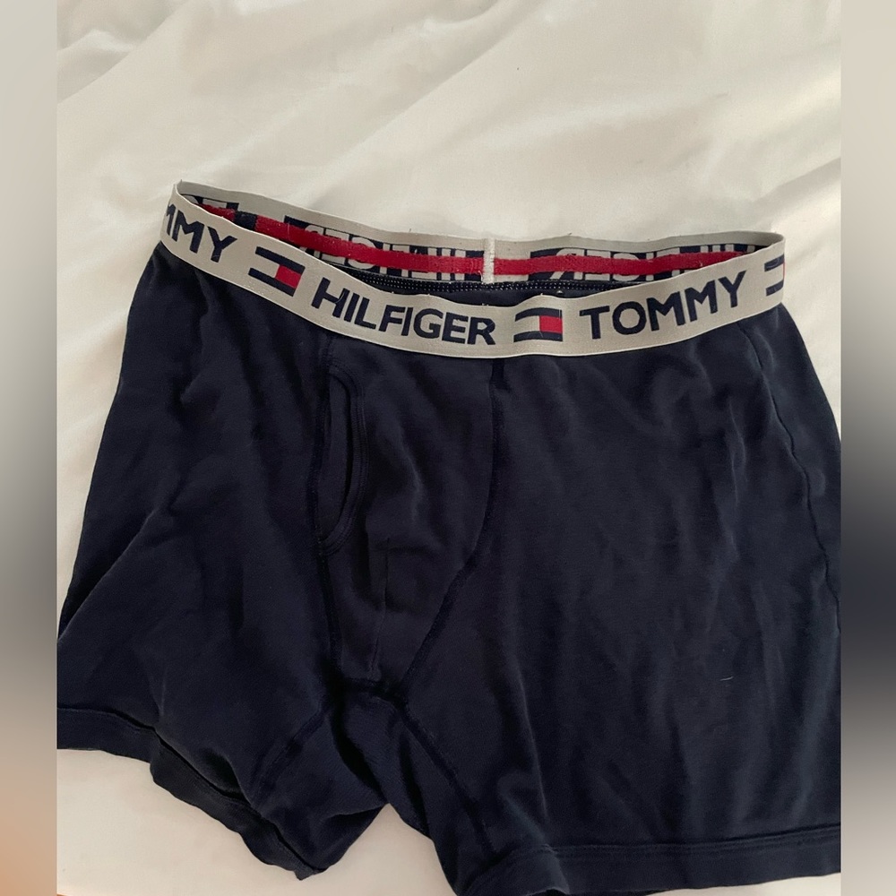 Men’s Tommy Hilfiger boxer briefs. M